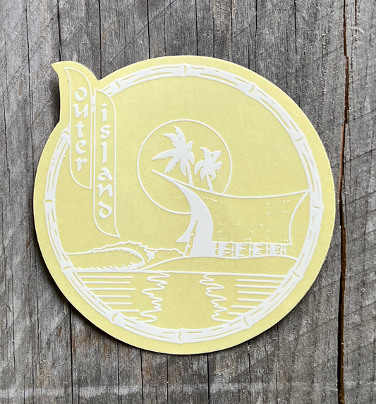 SURF HUT white